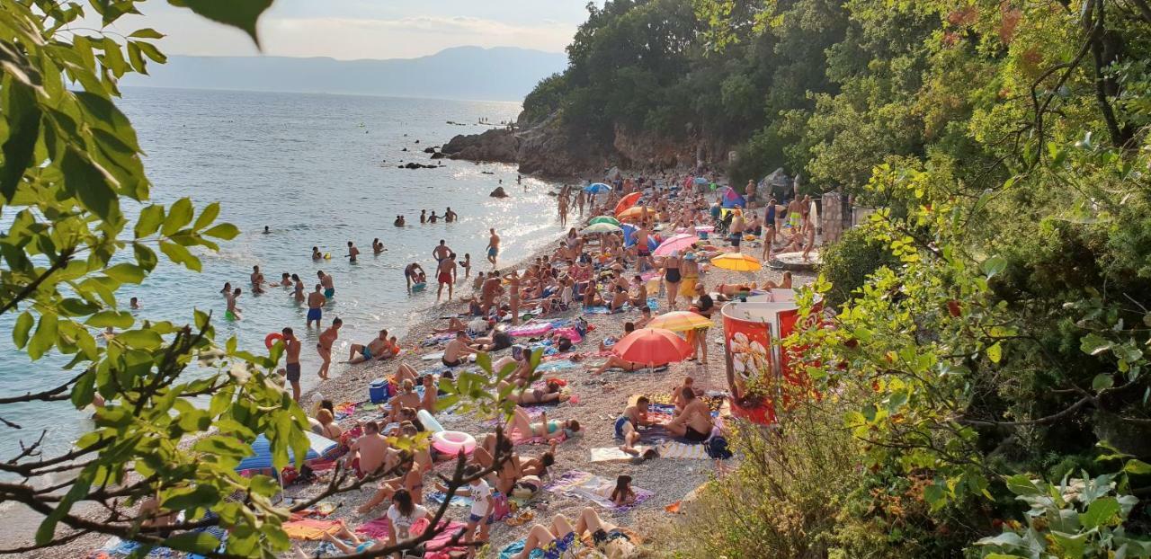 Ana Apartment Kostrena Bagian luar foto